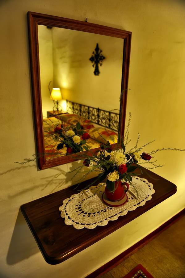 Hotel El Patio De Monterrey Уарас Экстерьер фото