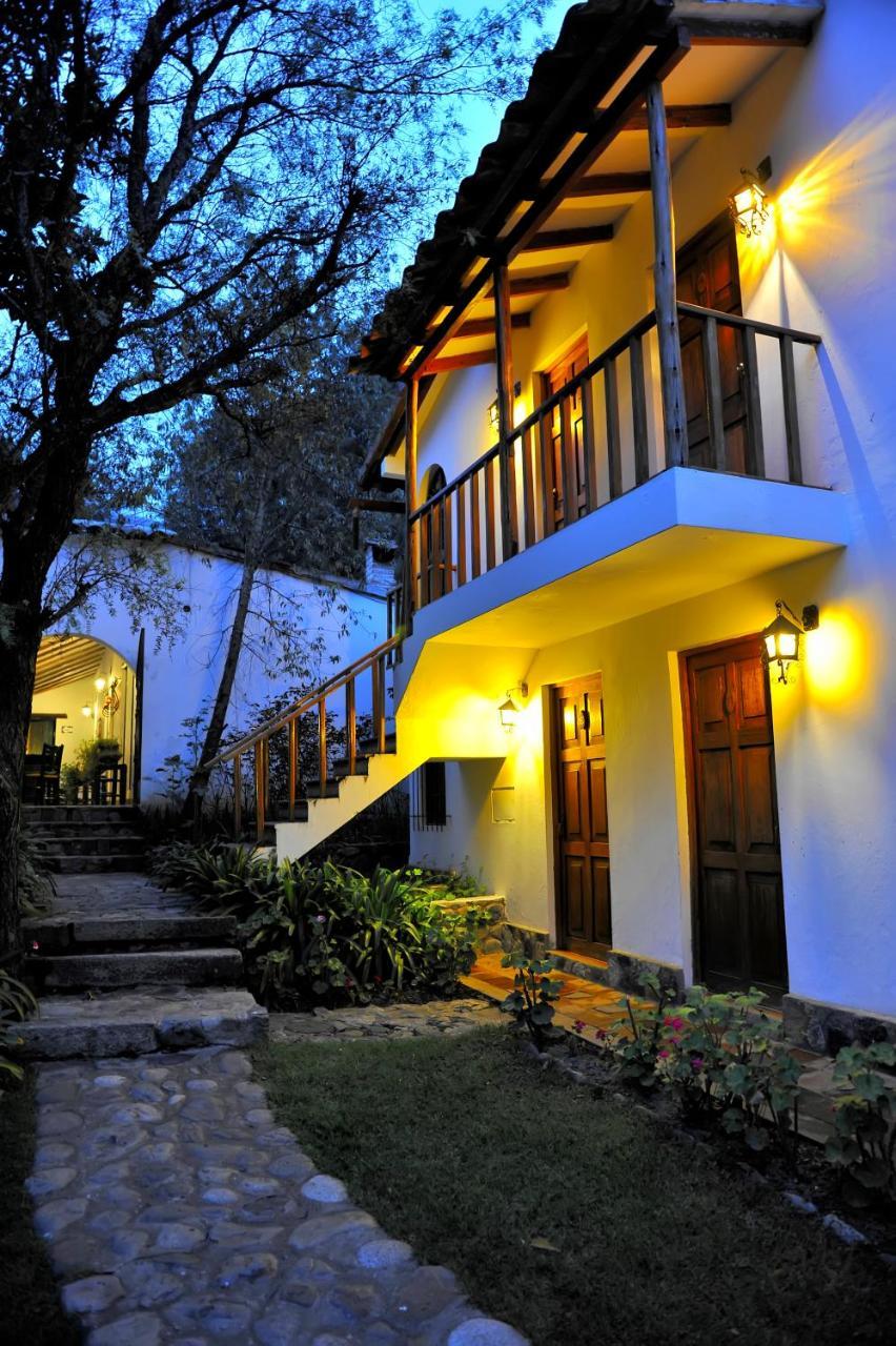 Hotel El Patio De Monterrey Уарас Экстерьер фото